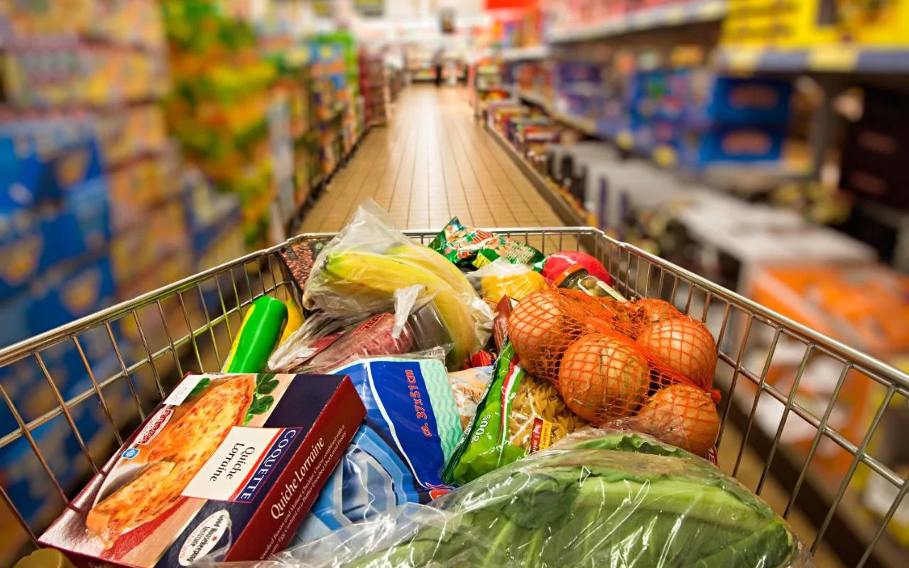 SUPERMARKET