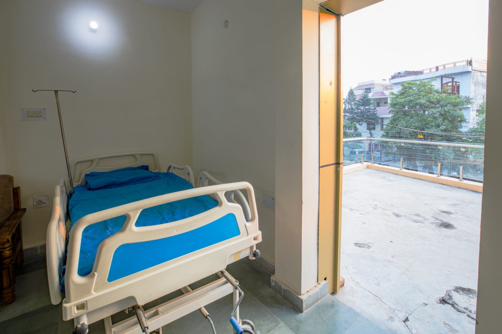 60-Bedded Hospital for Sale in Lucknow